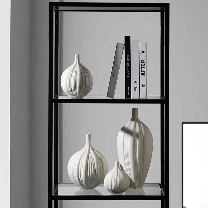 Simple Elegant Ceramic Vase - 1,550.00 ZAR