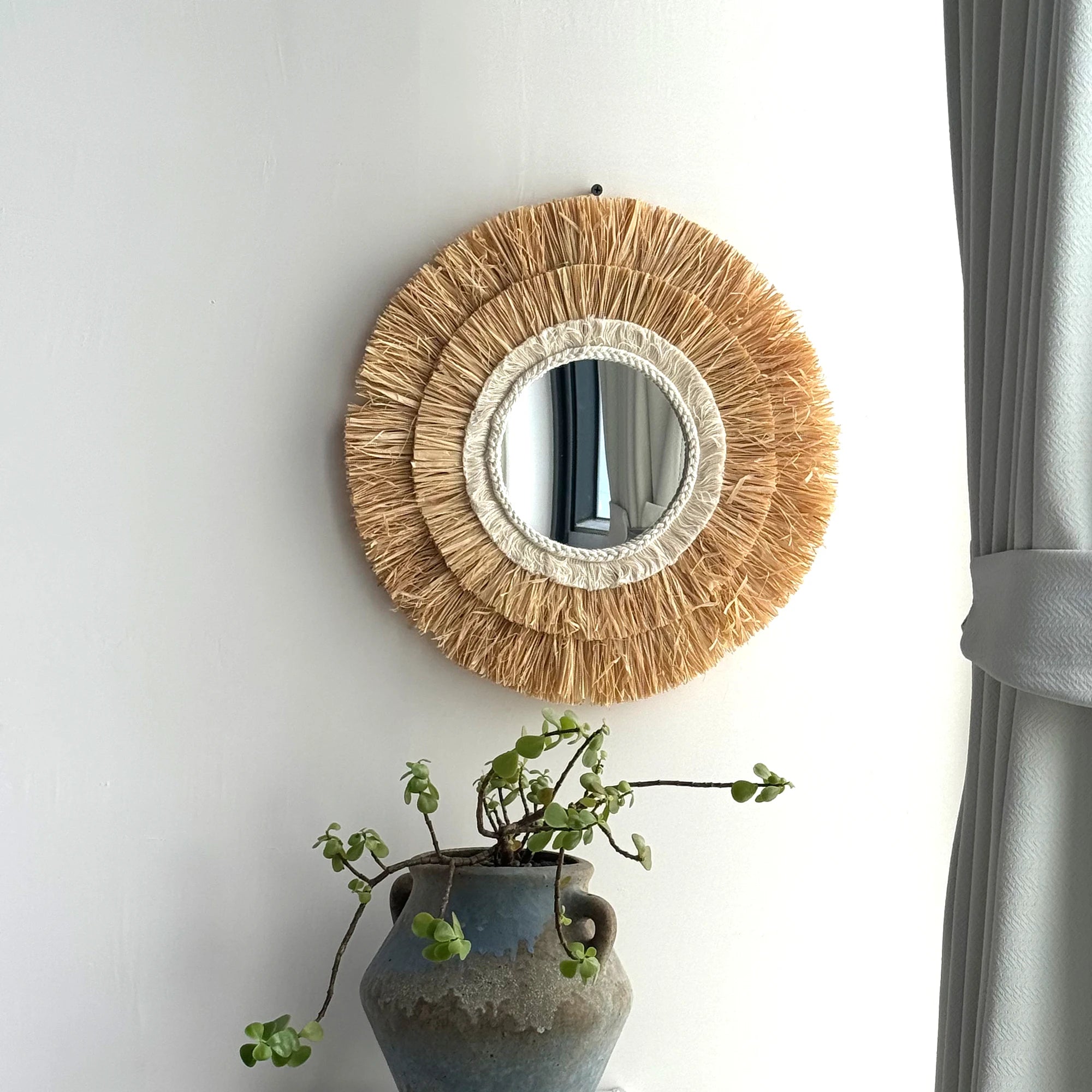 Round Hanging Wall Mirror  - 382.00 ZAR